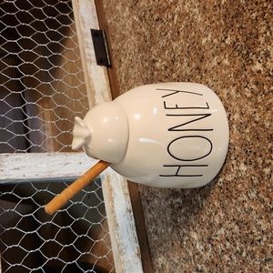Rae Dunn Honey jar 🍯